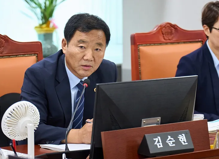 김순현 도의원, “22년째 착공 못한 359번 도로... 안전 위협하는 가설교 방치 안돼”