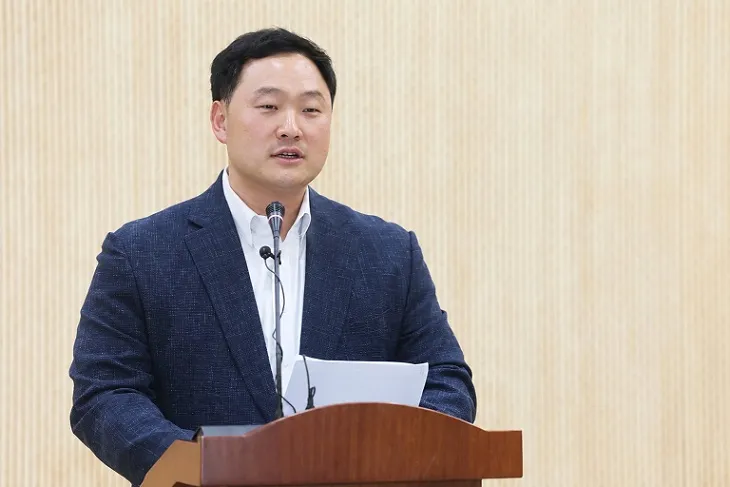 고준호 전 도의원 “김동연이 빌리면 ‘빚’, 추미애가 빌리면 ‘민생’인가”
