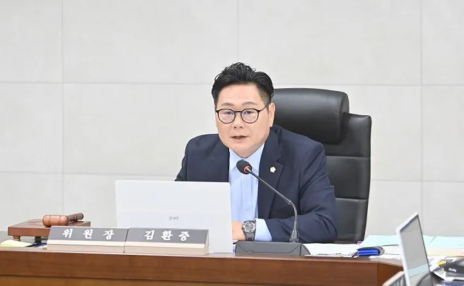 김환중 파주시의원, 말이 아닌 PPT·영상 접목한 “보이는 감사” 새 지평
